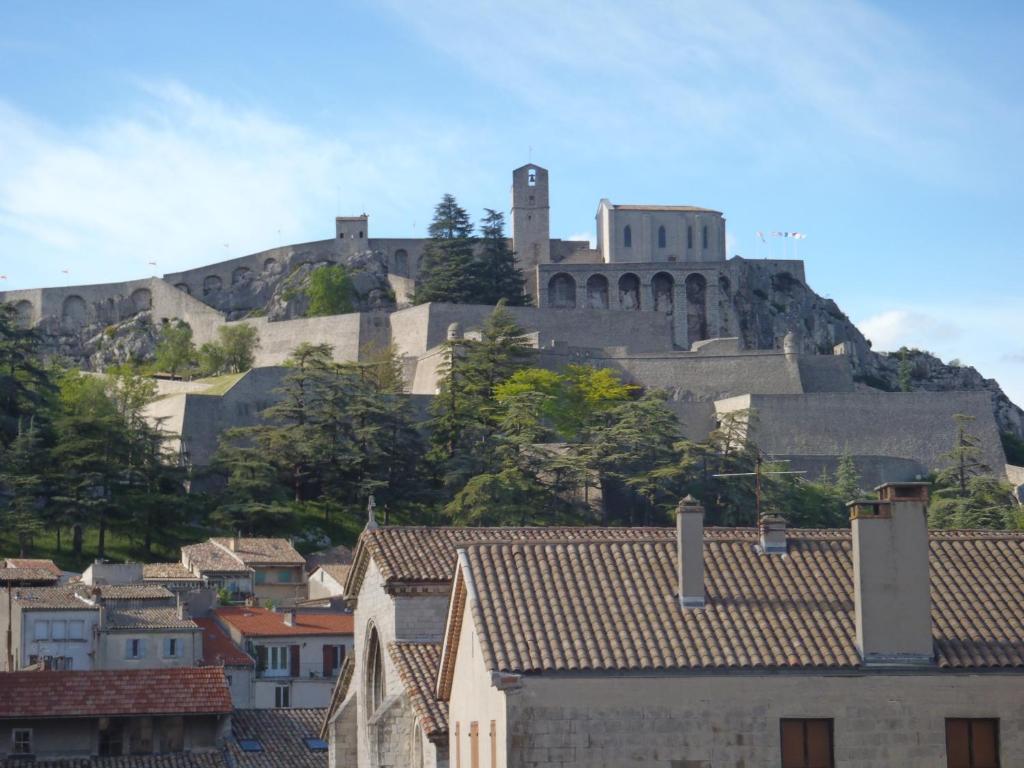 Grand Hotel Du Cours Sisteron Ruang foto
