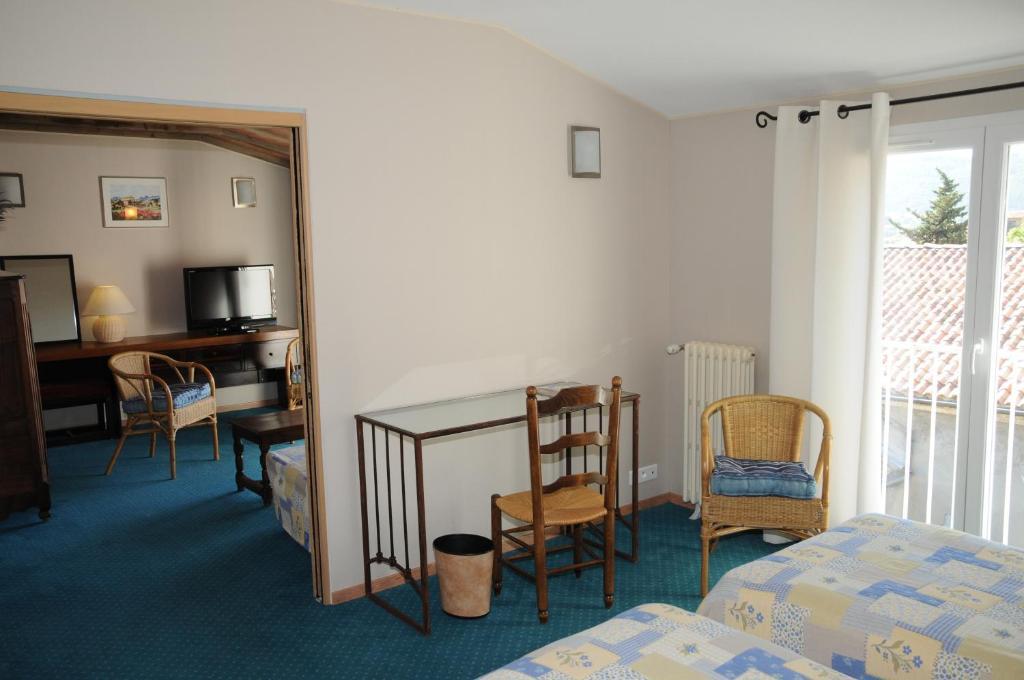 Grand Hotel Du Cours Sisteron Bagian luar foto
